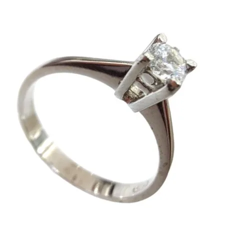 BRILLIANT CUT DIAMOND ENGAGEMENT RING WHITEGOLD 18CT DL004
