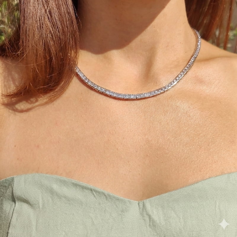 Necklaces & Pendants